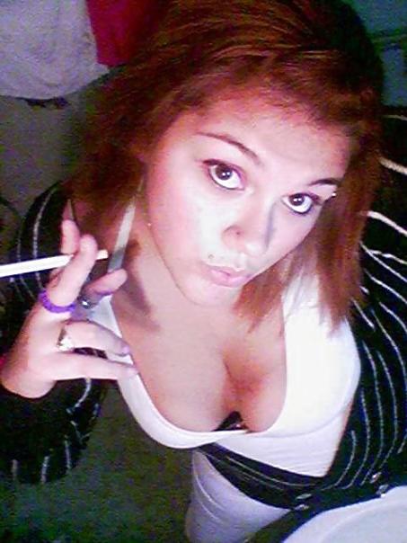 25P Busty Teen Selfshots