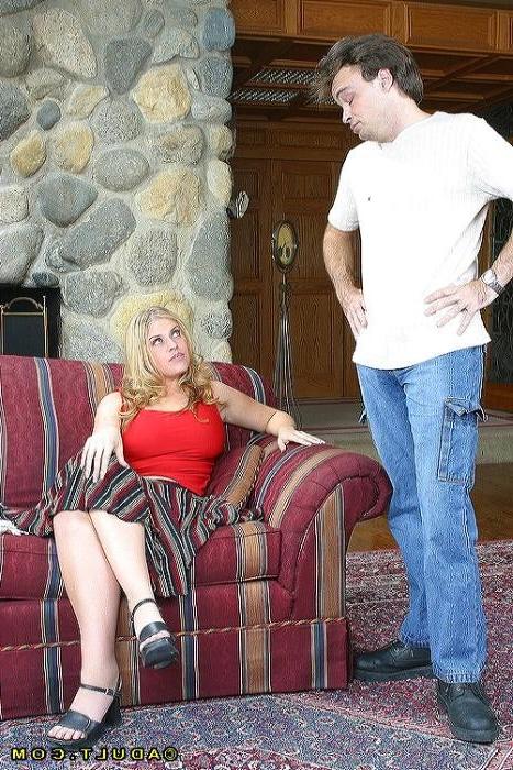 16P Blonde milf hottie deepthroats a huge young dick