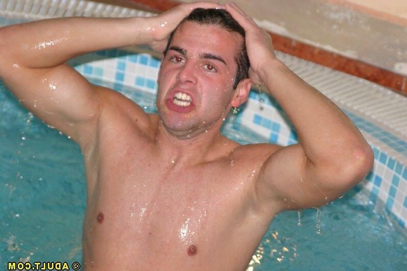 15P Drunk girls at pool get nasty for the boys
