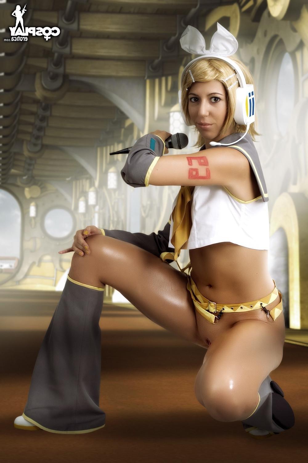 12P CosplayErotica  Rin Kagamine Vocaloid nude cosplay