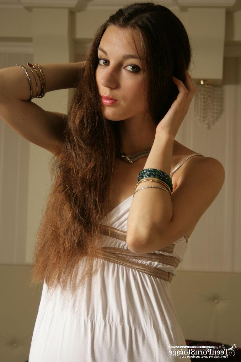 20P Skinny beauty