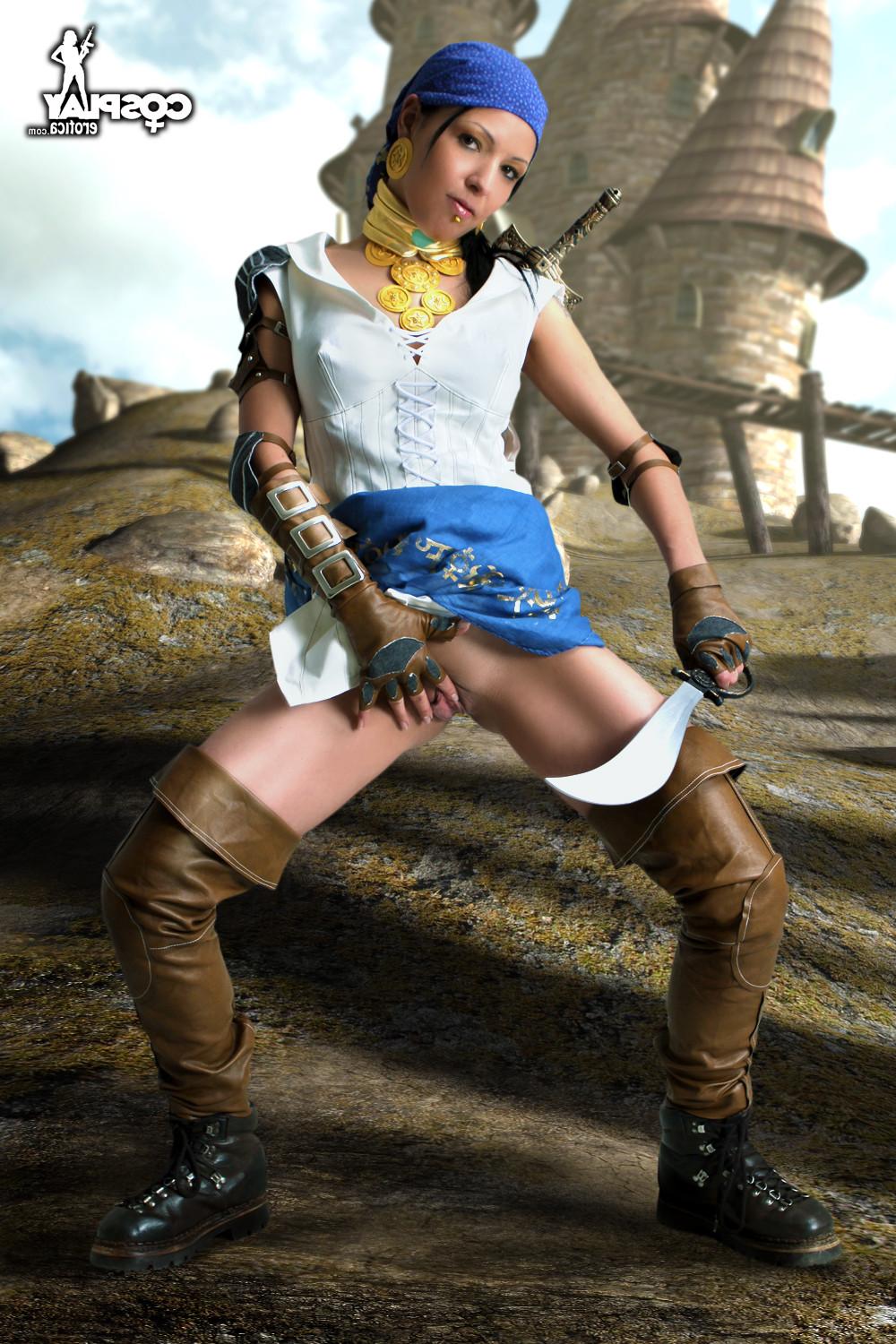 16P Pirate Cosplay with Mea Lee