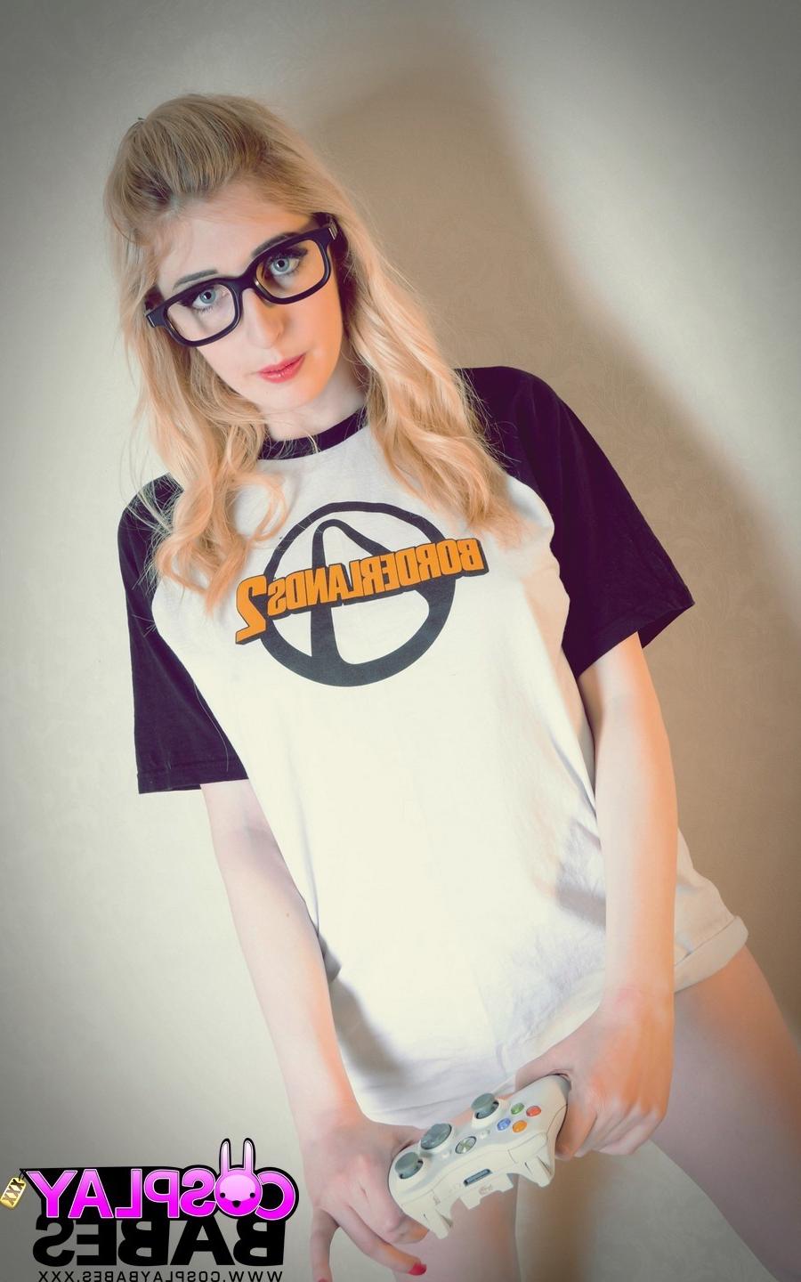 14P Xbox Cosplay Slut Jessica Jensen