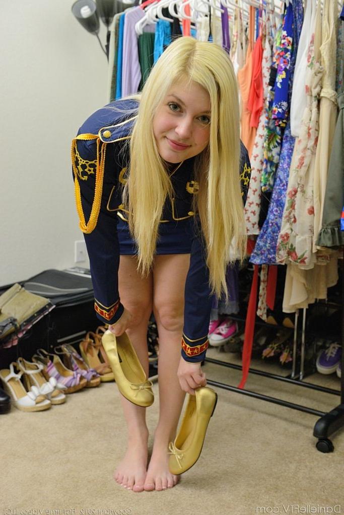 15P Danielle FTV spreading pussy in her military uniform