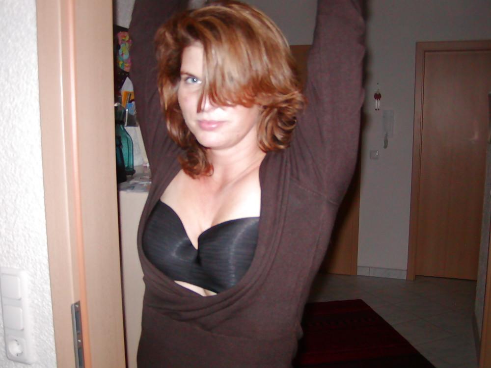 25P BUSTY MILF EXPOSED