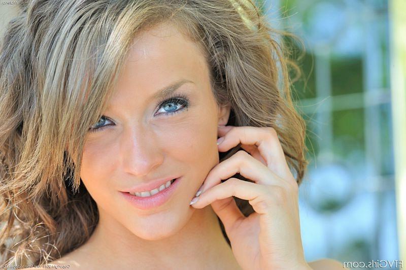 15P Teen hottie Malena Morgan out naked in the streets