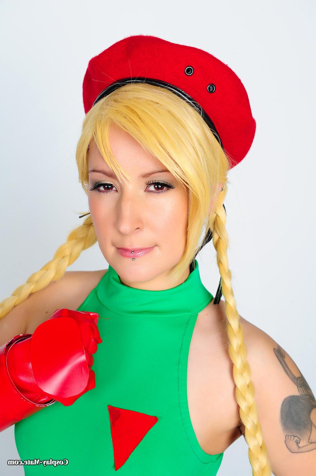 12P Cammy Cosplay