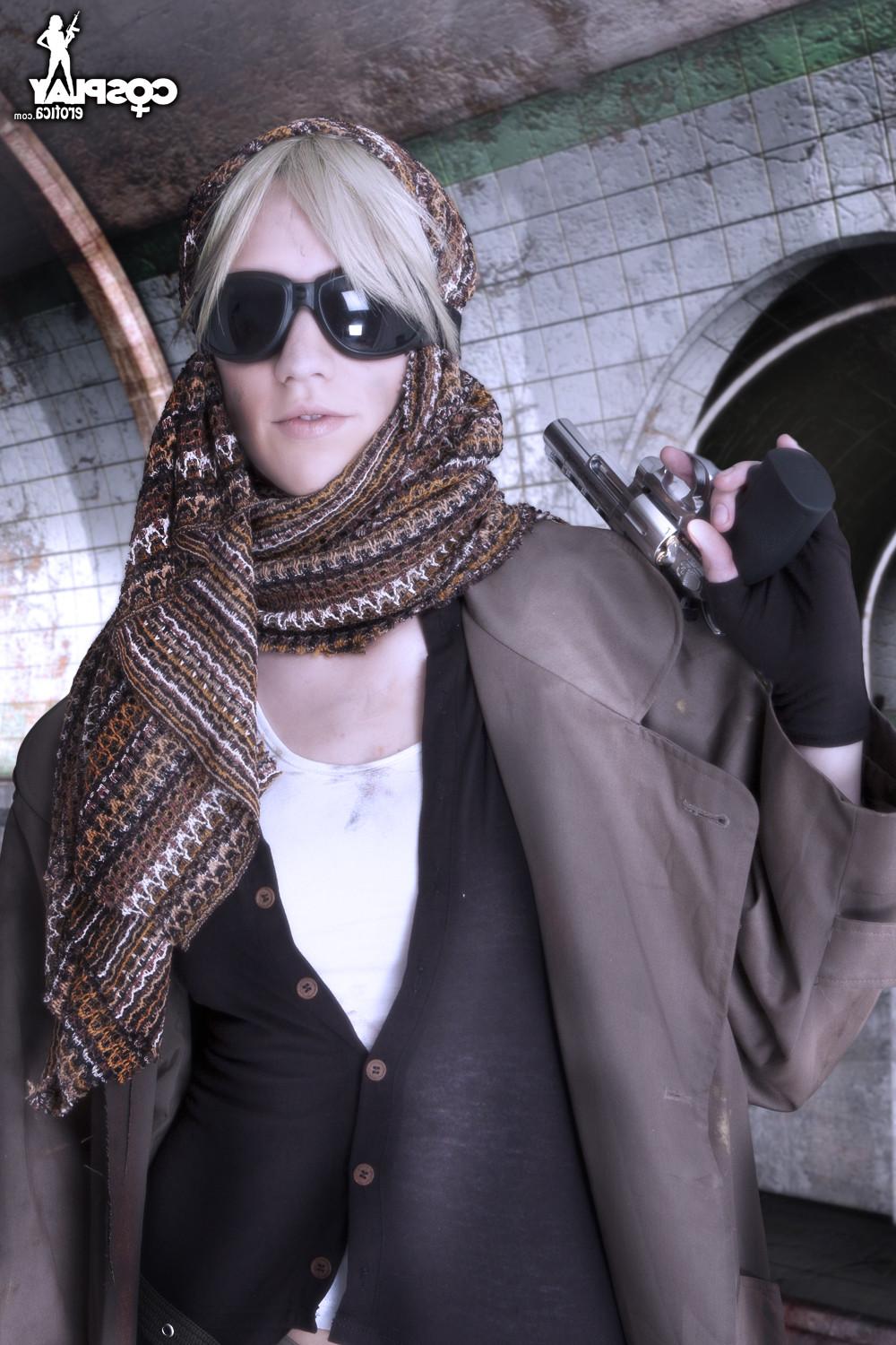 12P CosplayErotica  Valery The Escape Route nude cosplay