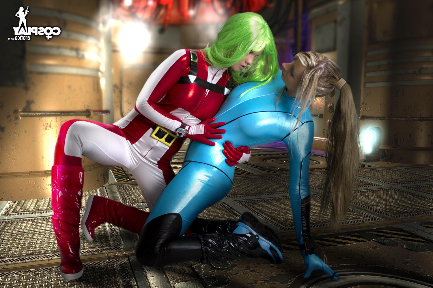16P Metroid Cosplay with Sandy Bell