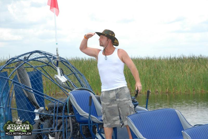 14P This hot milf is getin down and dirty in these hot airboat fuck pics