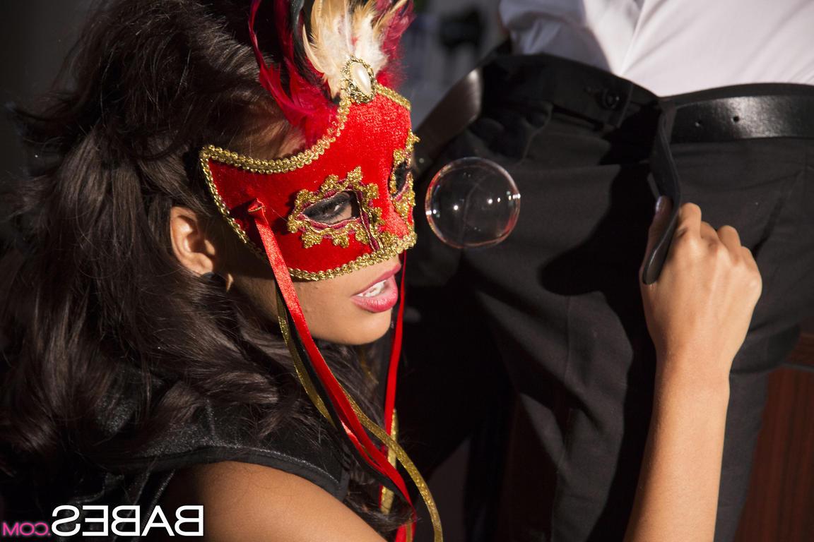 17P Janice Griffith having sex in a Halloween costume 