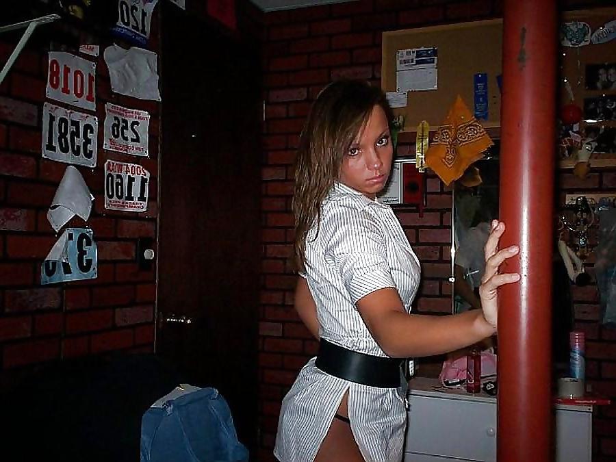 25P Sexy little brunette.