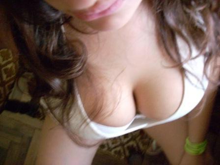 15P Gorgeous nude drunk girls posing on camera