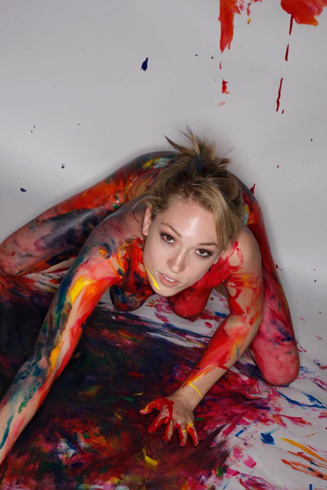 12P Naked Body Painting With Lily LaBeau and Proxy Paige Sex Circus