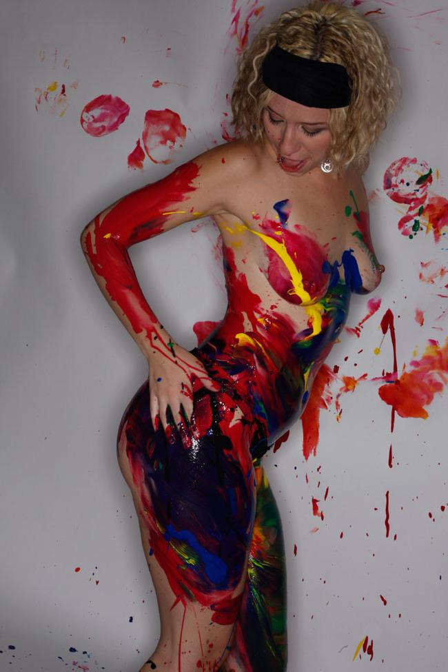 12P Naked Body Painting With Lily LaBeau and Proxy Paige Sex Circus