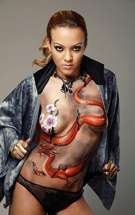 25P Body Painting
