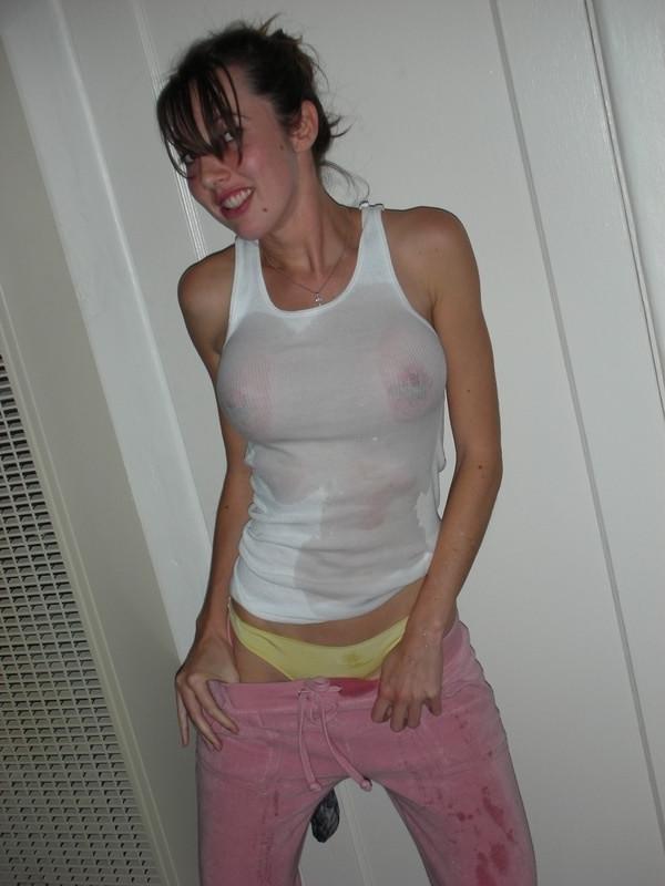 15P Gorgeous nude drunk girls posing on camera