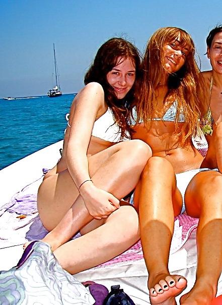 20P Teens need dick - Comment which one need it most ?