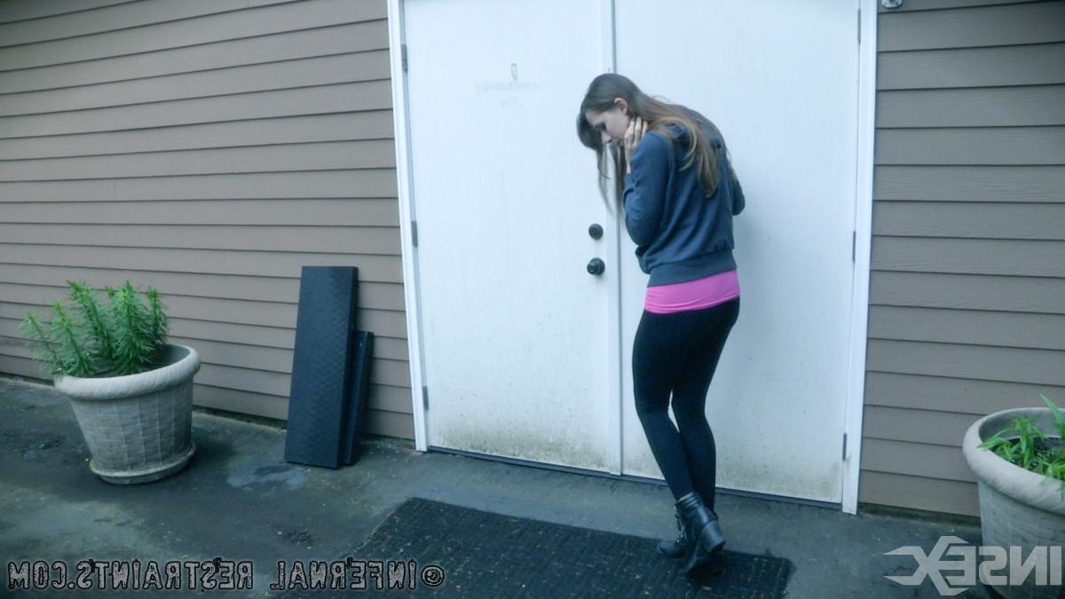 15P Out she goes. Zoey Laine probably shouldn't just pick up and take whatever pills