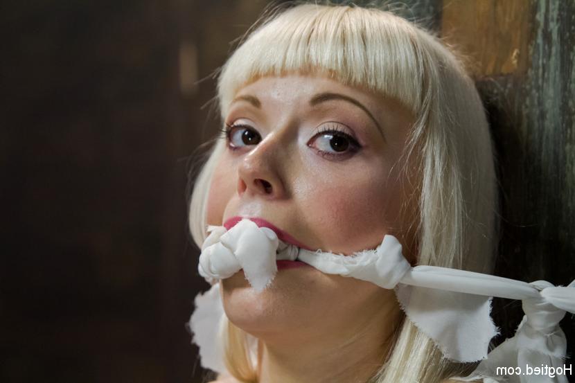 15P Twisted Tale of a Captive Creamer