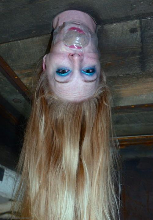 15P Delirious Hunter has her head between the floor boards and that 