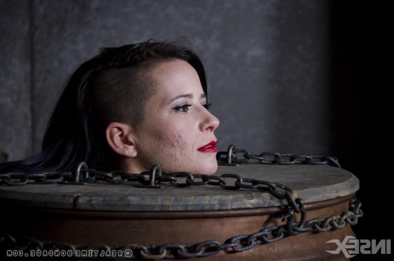 16P Poor Violet Monroe has something about her that screams "hurt me!" We're not the