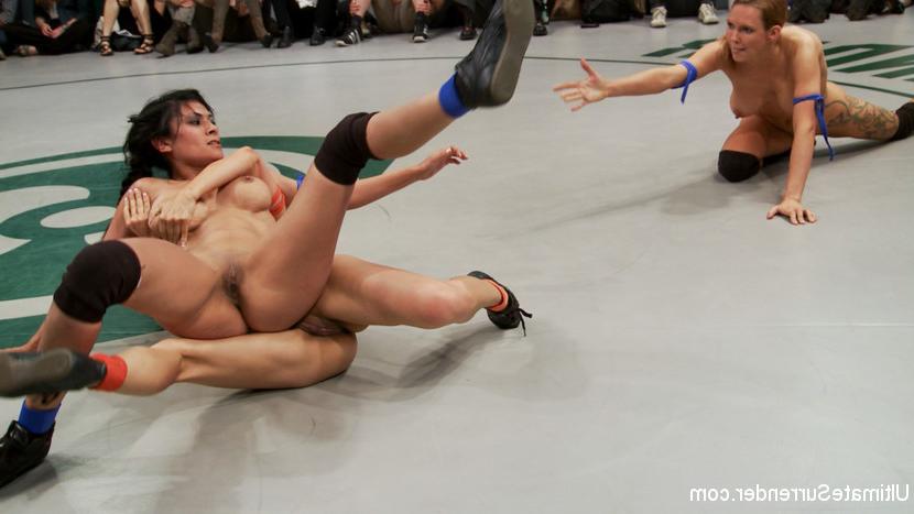 15P Rain Degrey switches when Kaylee Hilton can't continue the match