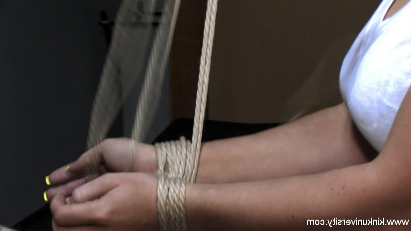 15P Lochai Demonstrates 2 Easy Ties You Can Learn in Minutes