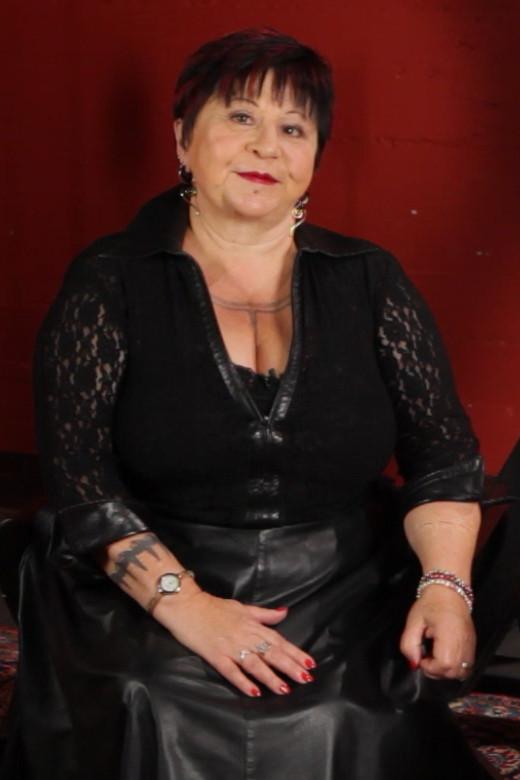 15P Sensual Flogging 101  with Cleo Dubois