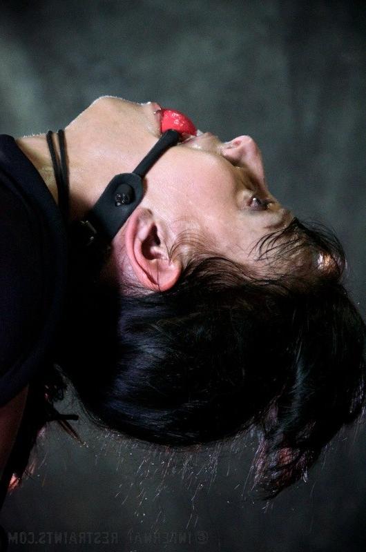 16P Elise Graves gets drilled in metal bondage wearing a red ballgag
