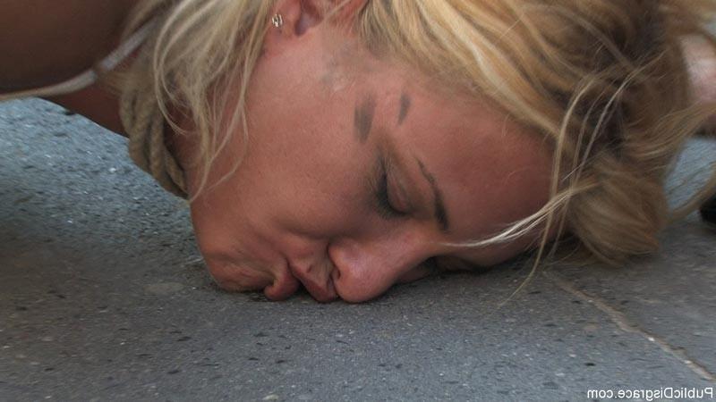 18P Public spanking and foot worship with hot blonde chick