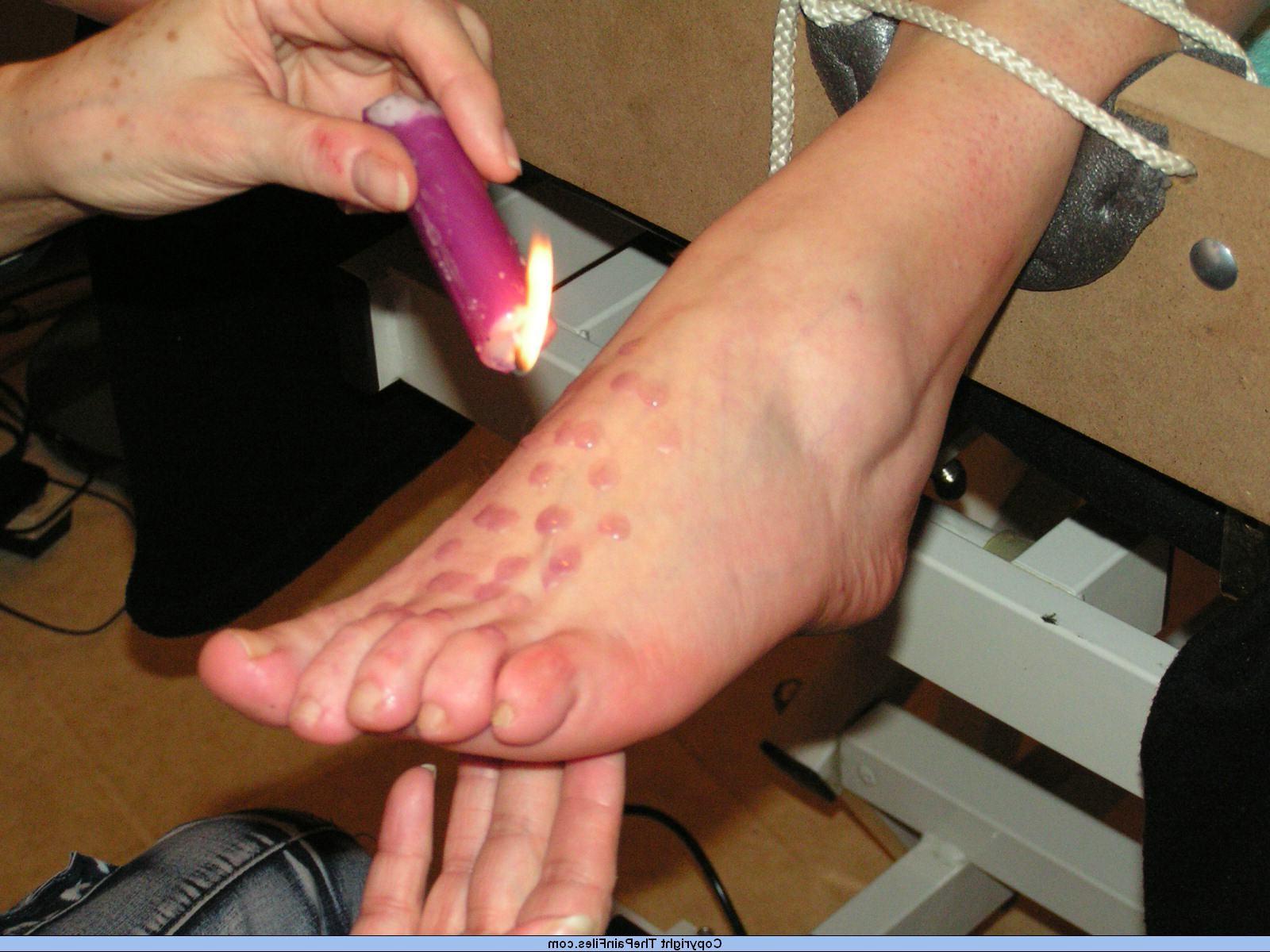16P Amateur slavegirl in needle pain and foot torments