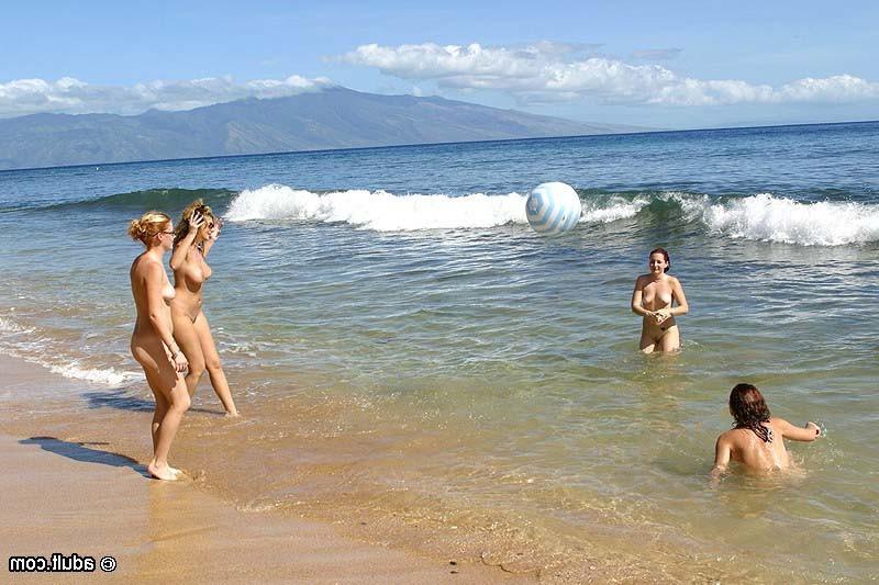 16P Beautiful nudist dykes having a steamy foursome on the beach