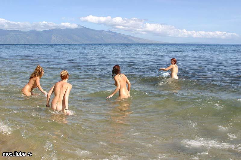 16P Sexy bikini babes have a hot lesbian foursome on a sunny beach