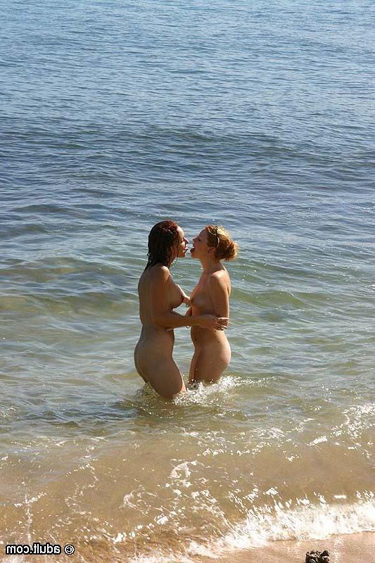 16P Tropical beach lesbians having a steamy foursome on the hot sand