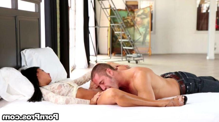16P French beauty Anissa Kate gets her muff creamed