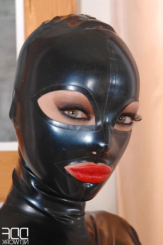 15P Lucys latex ballet studio with sexy slaves