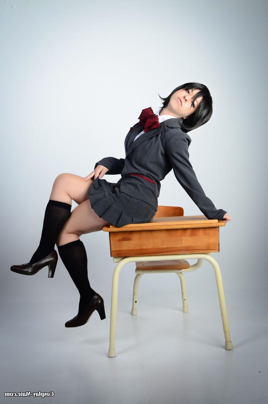 12P Cute cosplay girls play dressup
