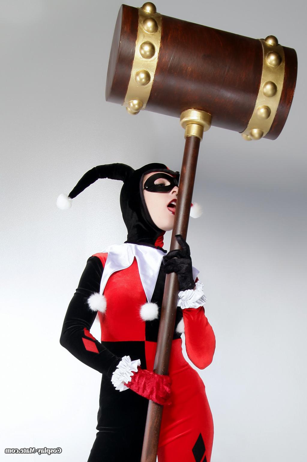 12P Cute cosplay girls play dressup