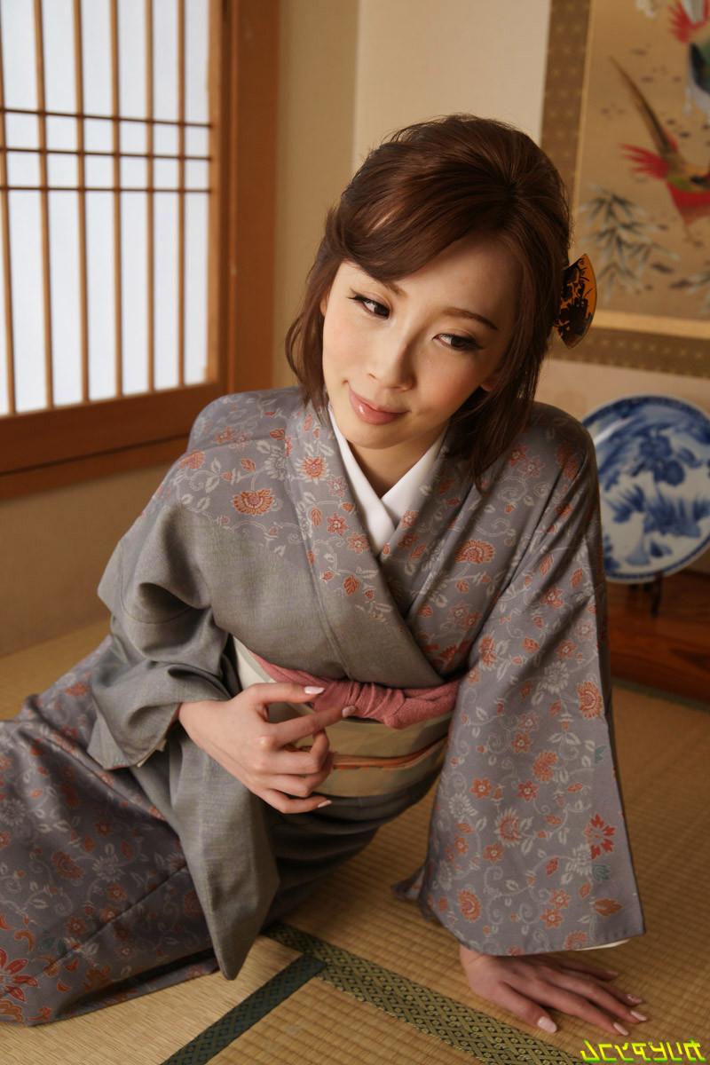 25P japanese girl in a kimono dress