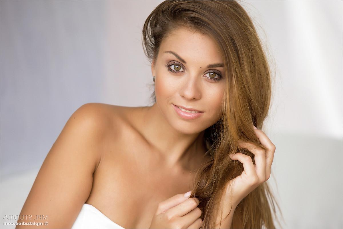 12P Luscious teen Aaliyah strips off her sexy white dress