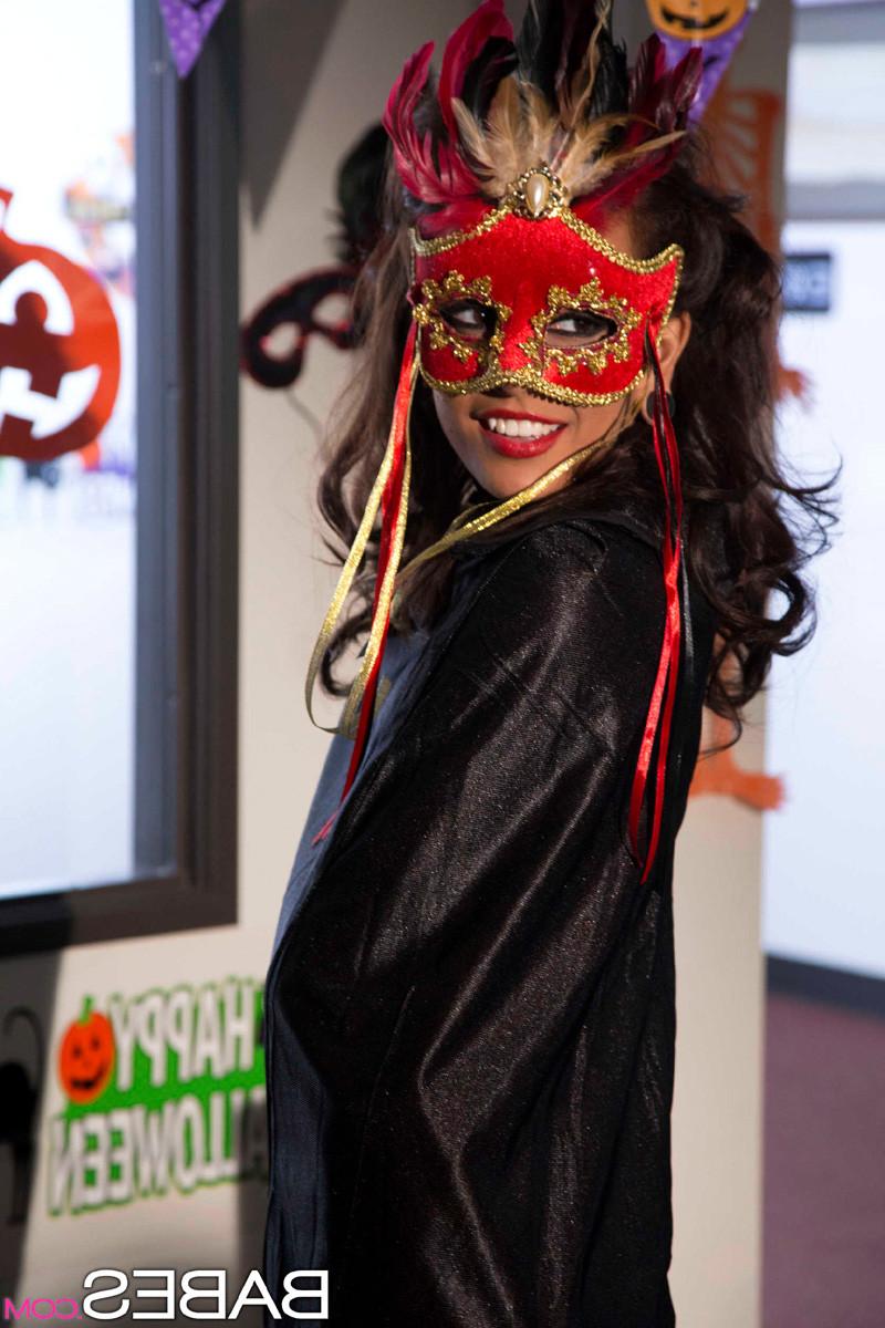 15P Janice Griffith fucks a masked man at a Halloween party