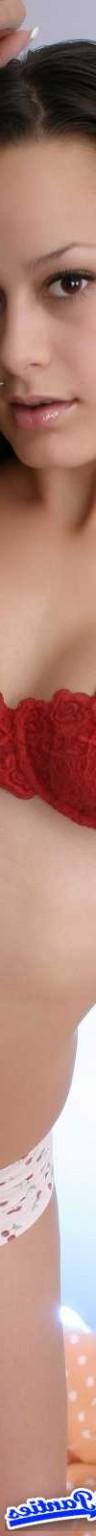 18P Daisy cotton panties and high heels