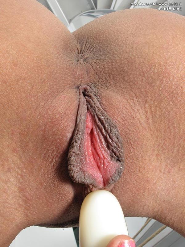 15P Lyla Storm drilled her pussy