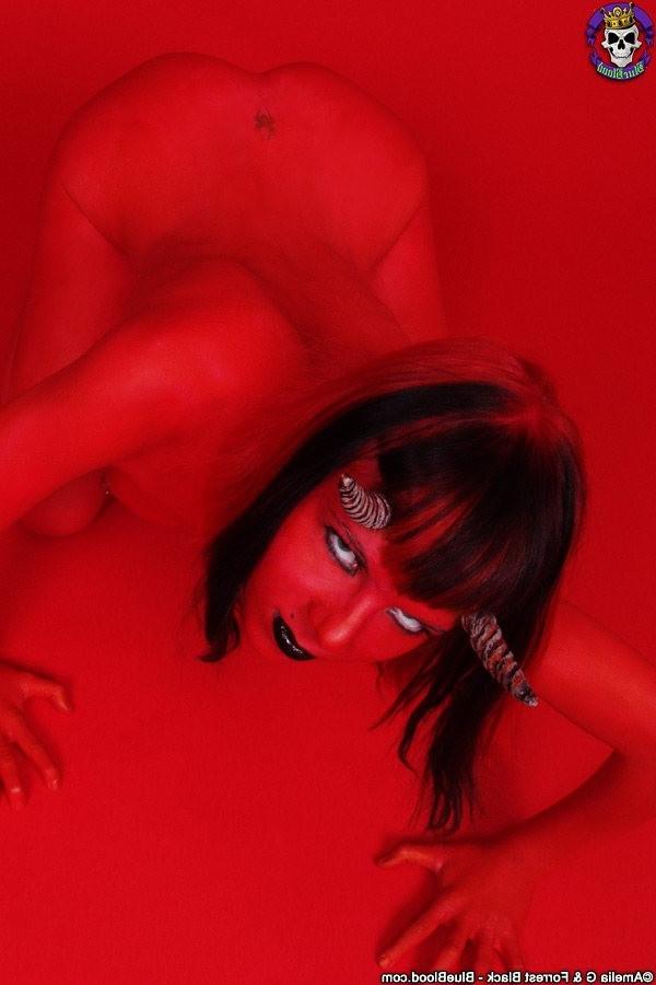 16P Red devil shows her delicious curves and pussy