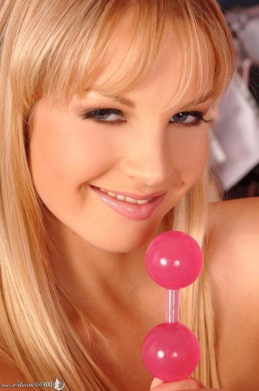 16P Gorgeous blonde Rose masturbating wild with her new sex toy 