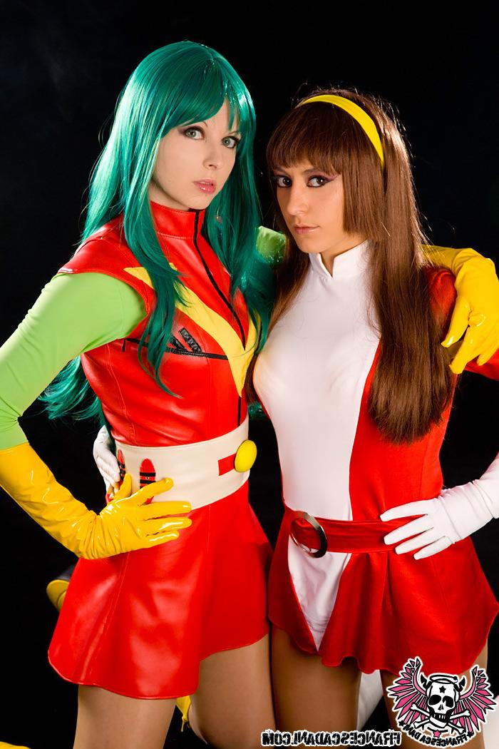 16P Cosplay CHIZURU NANBARA and SAYAKA YUMI costumes