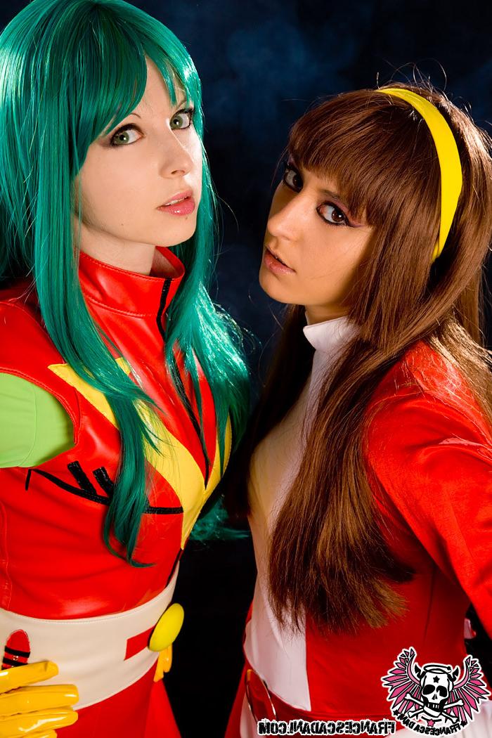 16P Cosplay CHIZURU NANBARA and SAYAKA YUMI costumes