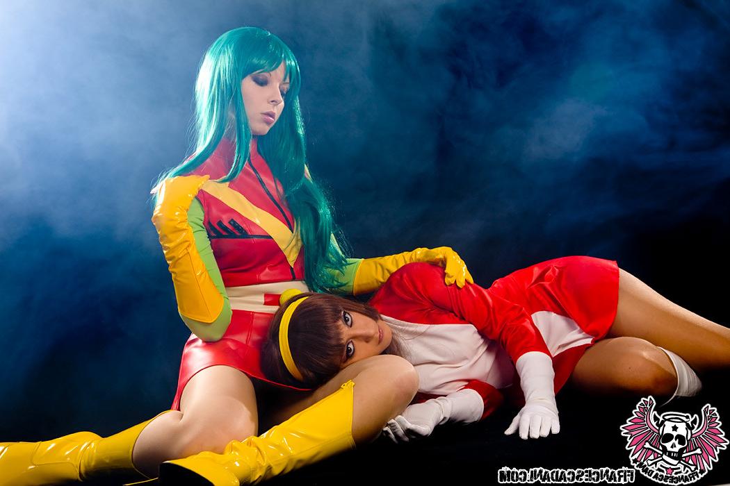 16P Cosplay CHIZURU NANBARA and SAYAKA YUMI costumes