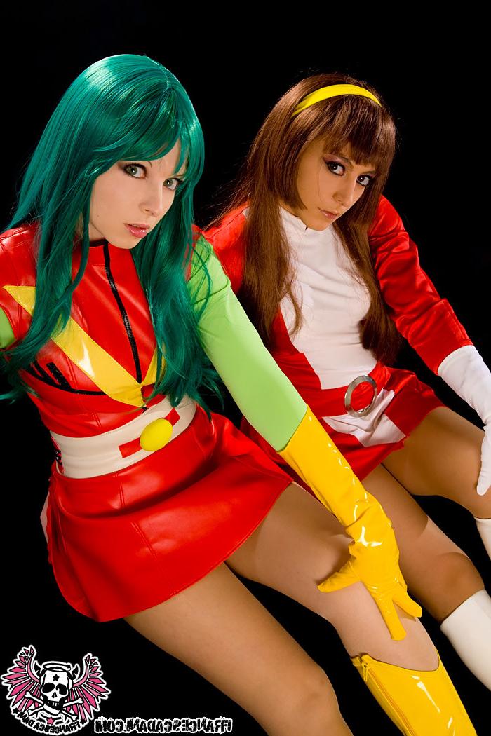16P Cosplay CHIZURU NANBARA and SAYAKA YUMI costumes